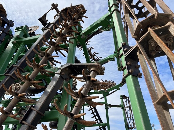 great-plains-4000tm-image-36