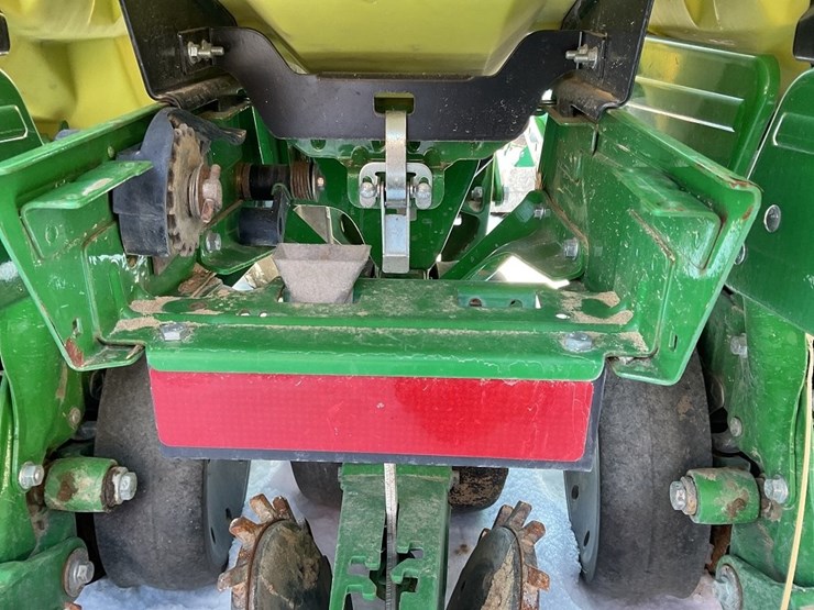 john-deere-1785-image-17