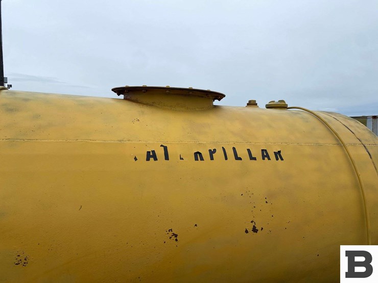 caterpillar-fuel-wagon-image-15