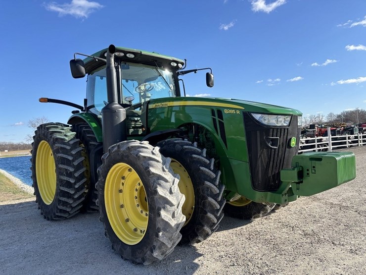 john-deere-8285r-image-7