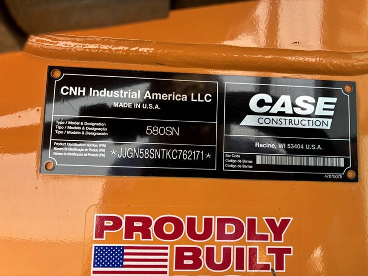 2019-case-580sn-image-2