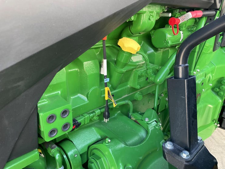 john-deere-8r-370-image-44