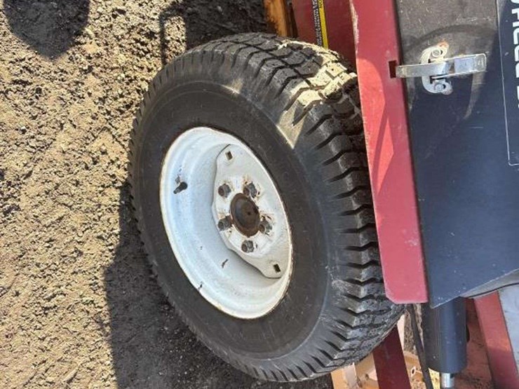 toro-groundsmaster-328d-image-10