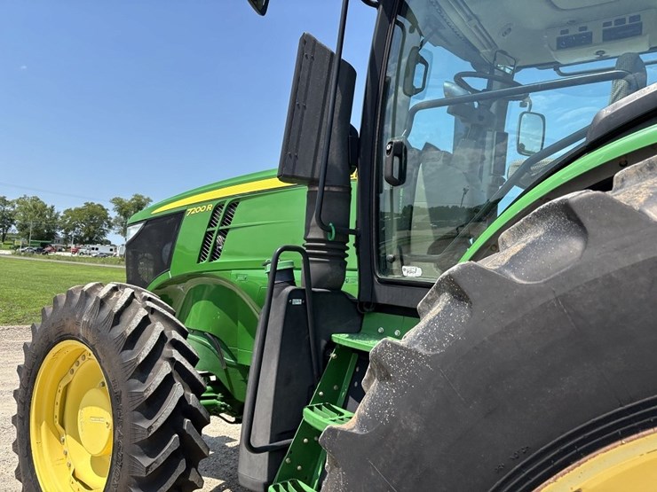 john-deere-7200r-image-31
