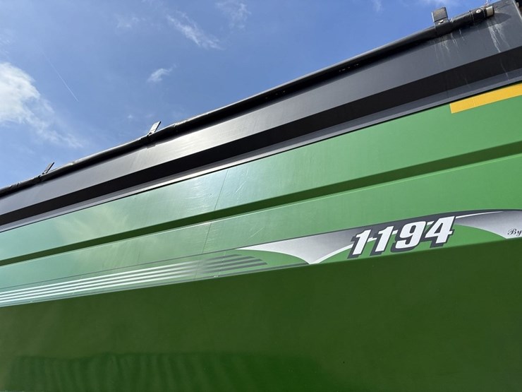 2011-brent-1194-image-30