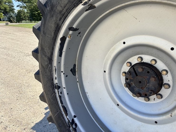 case-ih-magnum-210-cvt-image-17