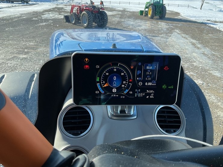 new-holland-t8.435-image-40