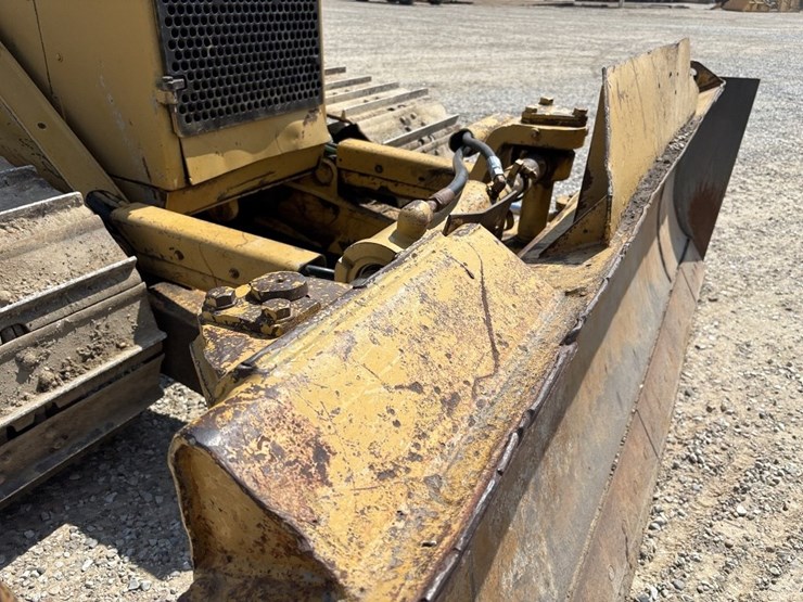 caterpillar-d5m-image-10