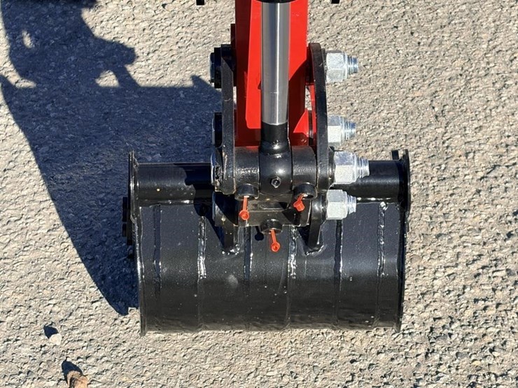 2025-vicsec-vc13-excavator-image-8