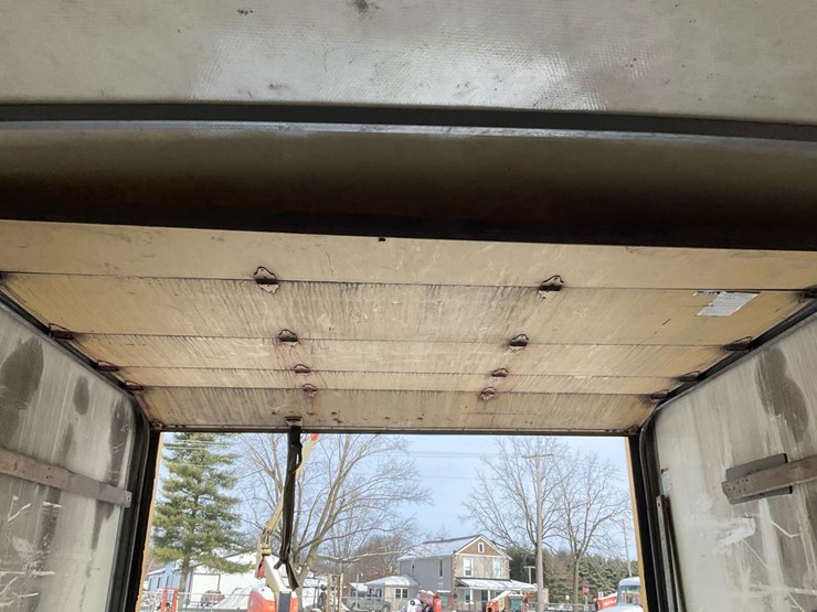 2009-chevrolet-express-3500-image-45