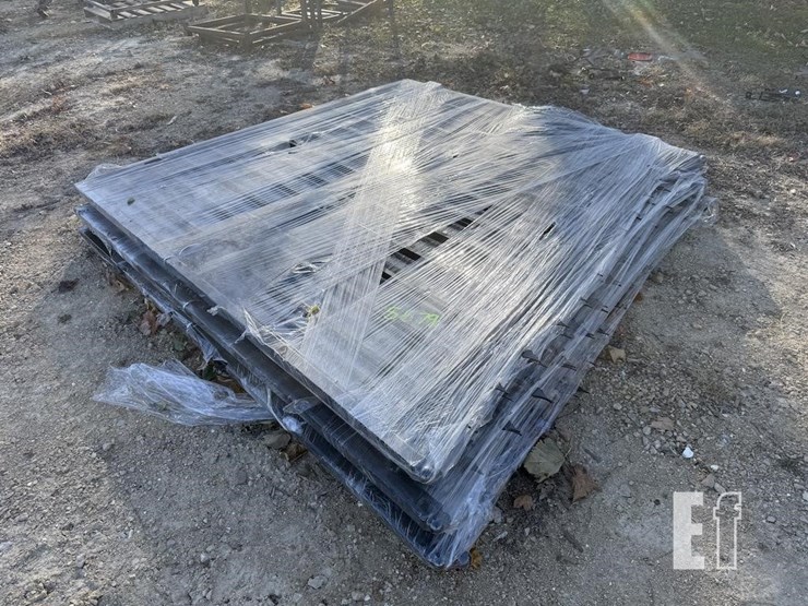 14ft.-bi-parting-wrought-iron-gates-image-1