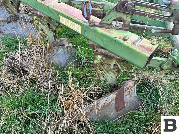 john-deere-3100-image-12