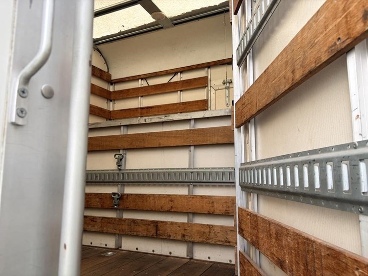 2016-ford-f550-xlt-image-19