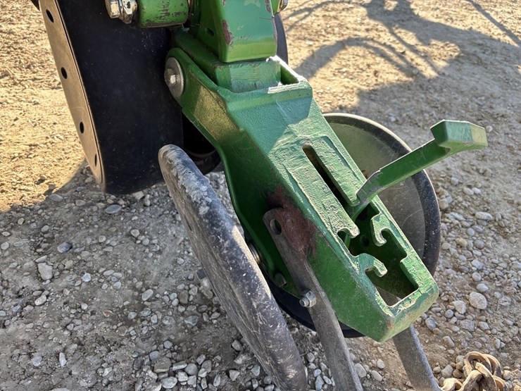 1997-john-deere-1770-image-18