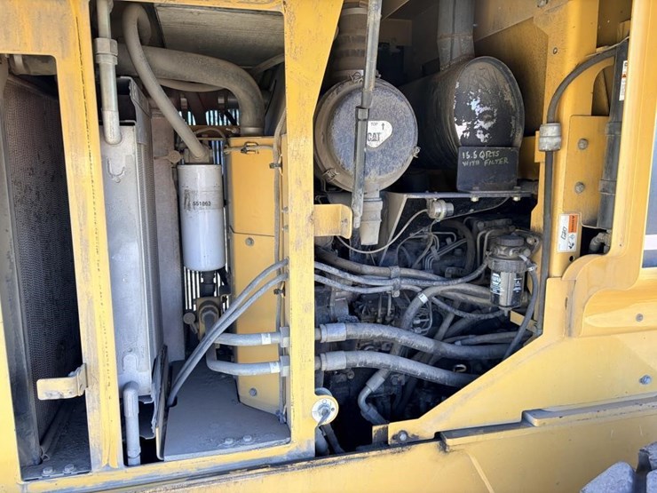 caterpillar-924g-image-12