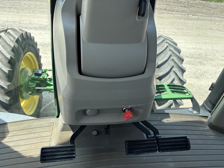 john-deere-444h-image-45