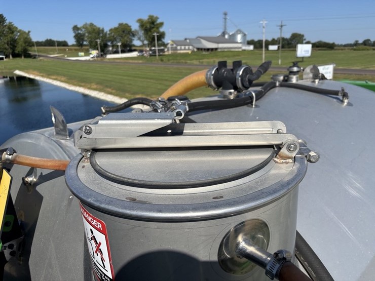 john-deere-616r-image-49