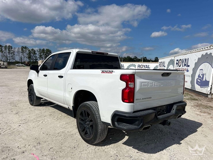 2021-chevrolet-silverado-1500-image-4