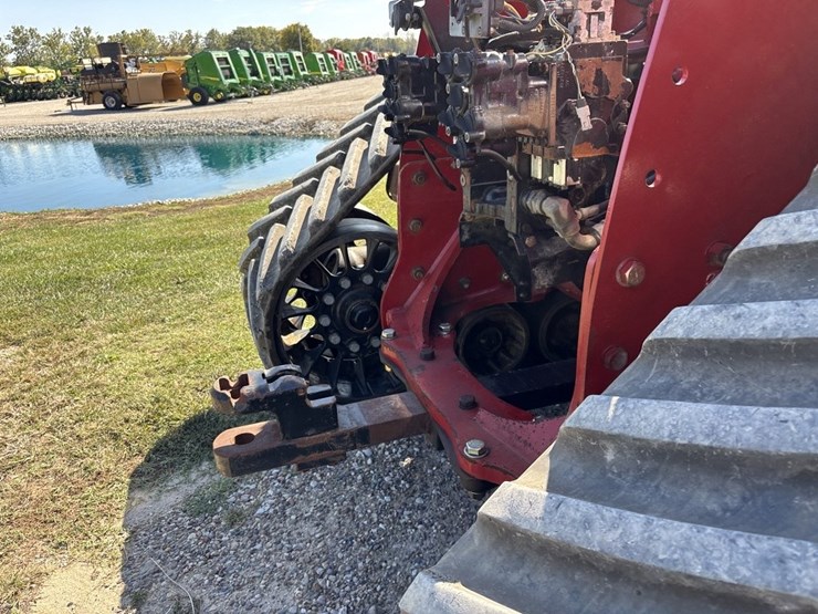 2013-case-ih-600-image-21