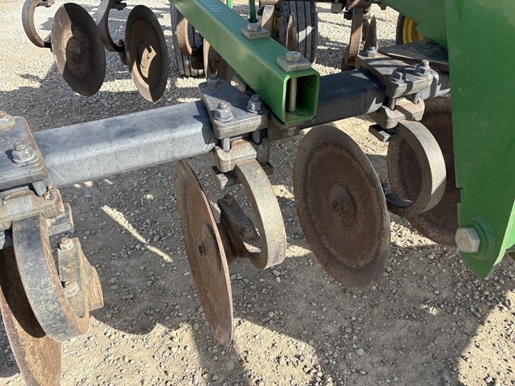 john-deere-2700-image-14