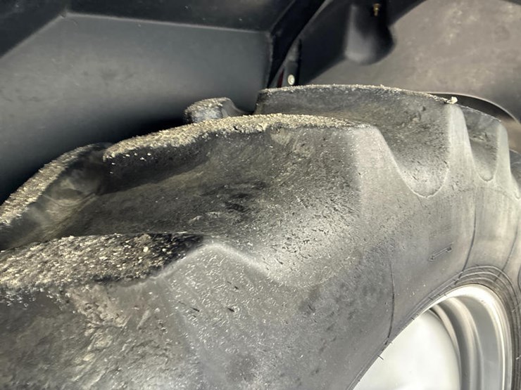 case-ih-magnum-245-image-63