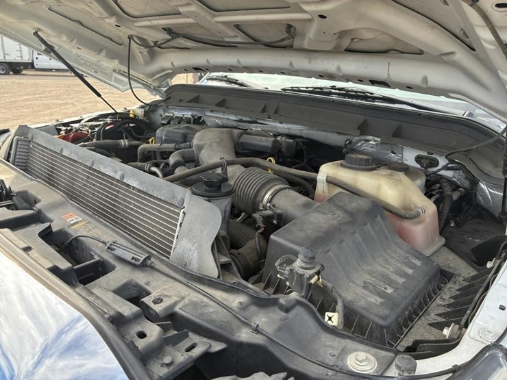 2016-ford-f550-xlt-image-7