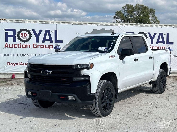 2021-chevrolet-silverado-1500-image-1