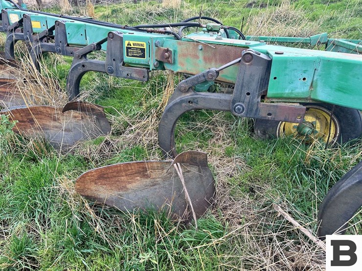 john-deere-3710-image-11