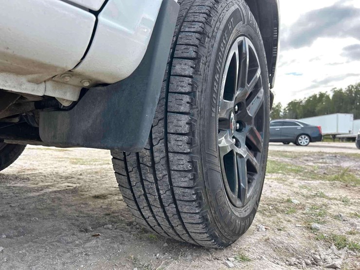 2021-chevrolet-silverado-1500-image-30