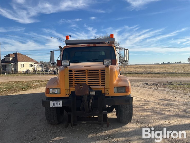 international-4900-image-2