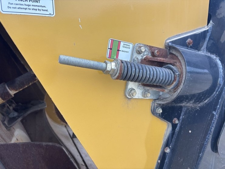 dynamic-wolverine-pull-type-ditcher-image-38