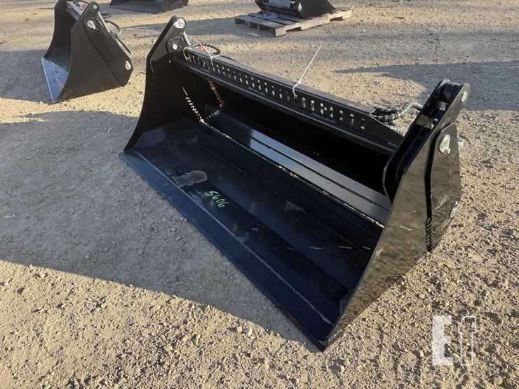 skid-steer-4-in-1-bucket-image-2