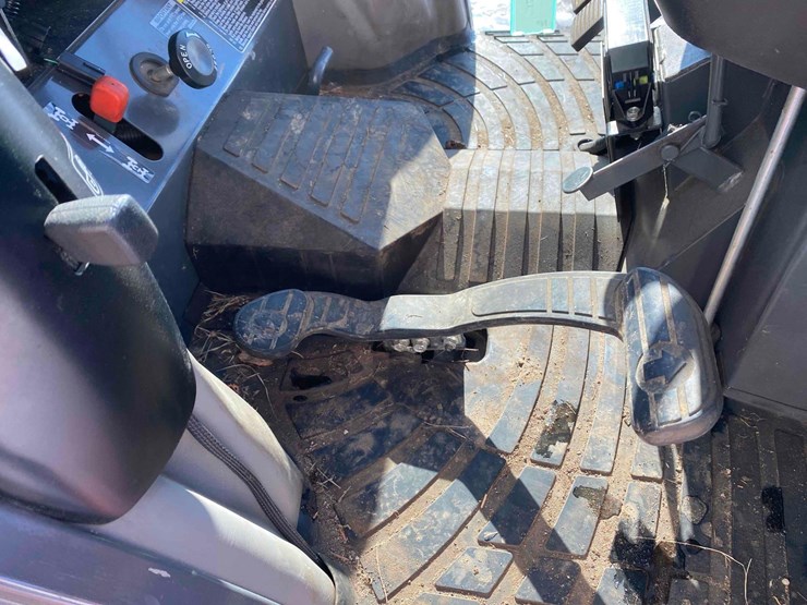 kubota-b3350hsdc-image-27