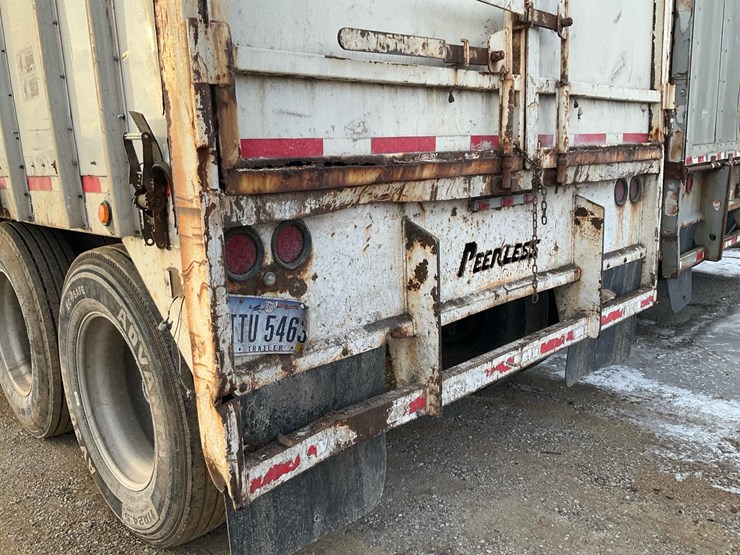 peerless-walking-floor-trailer-image-10