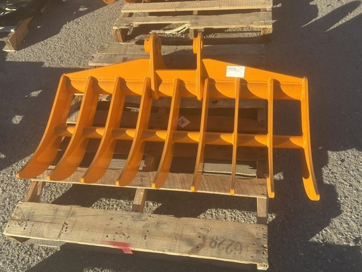 caterpillar-305-image-1