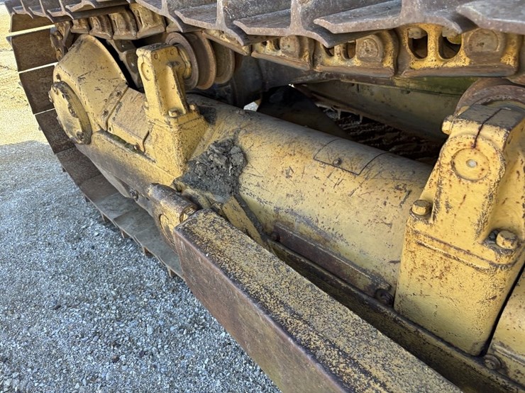 caterpillar-d7-image-17