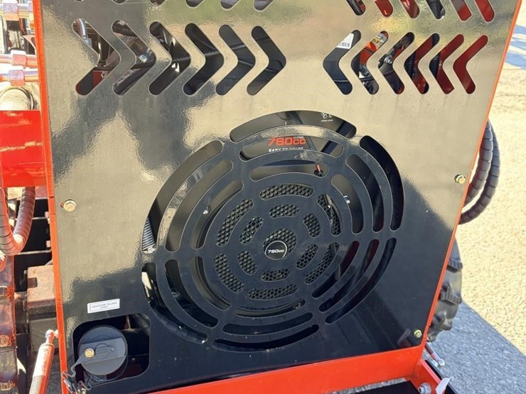 2025-sdlool-sl380-skid-steer-image-9