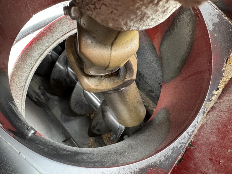 hutchinson-10x60-image-6