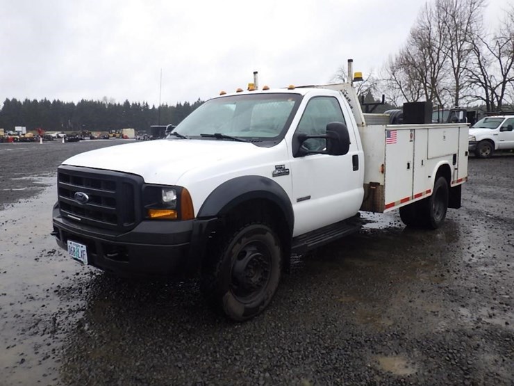 2006-ford-f550-image-1