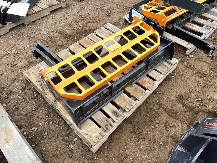 #2058-•-unused-2025-landhonor-pallet-fork-attachment-image-1