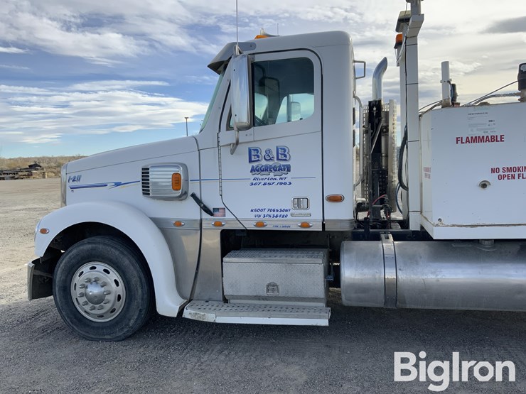 freightliner-coronado-132-image-9