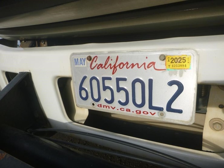 2019-hino-338-image-26