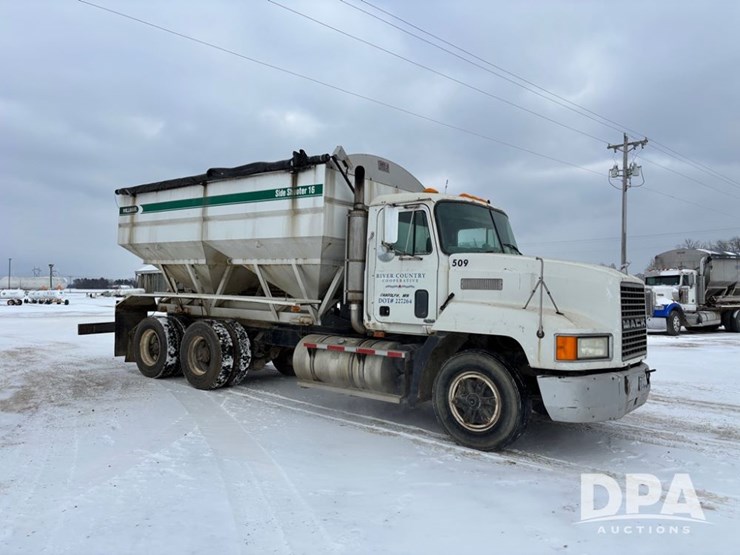 1994-mack-ch613-image-3