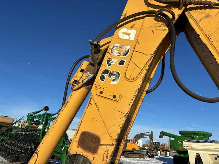 john-deere-310d-image-25