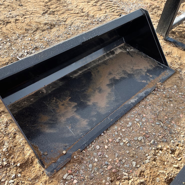 #2009 • Bucket Attachment