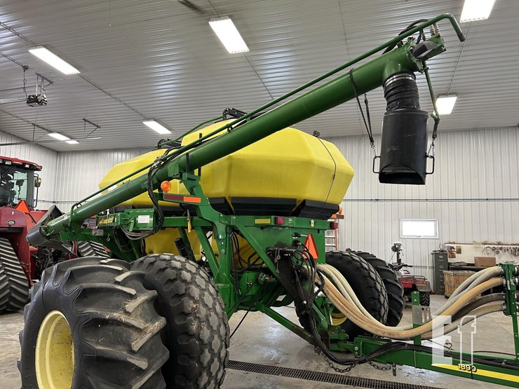 john-deere-1890-image-29