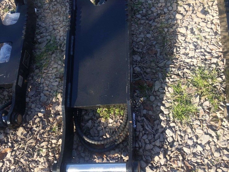 unused-7ton-hydraulic-thumb-clamp-model-model-#xj7t-image-2