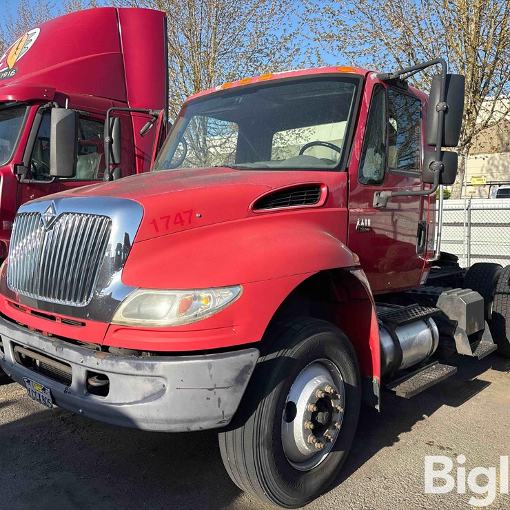 2006 INTERNATIONAL DURASTAR 4400