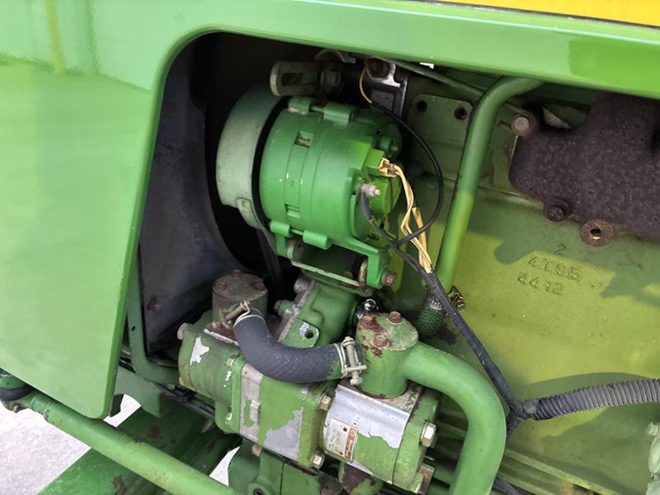 john-deere-1650-image-28