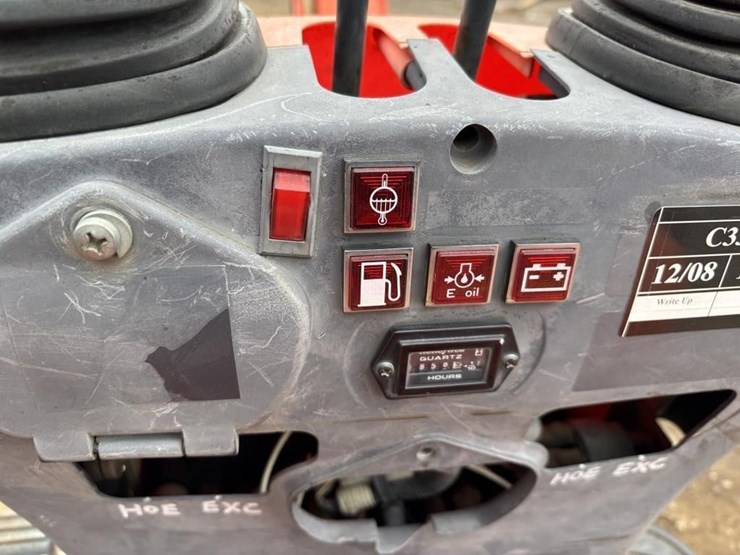 2015-kubota-k008-3-image-26